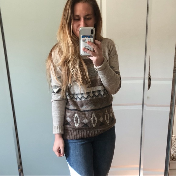 Aztec Sweater - Picture 5 of 5